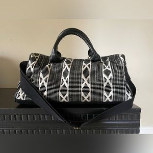 Mossimo Weekender Duffle Bag in Black and White Southwestern Pattern